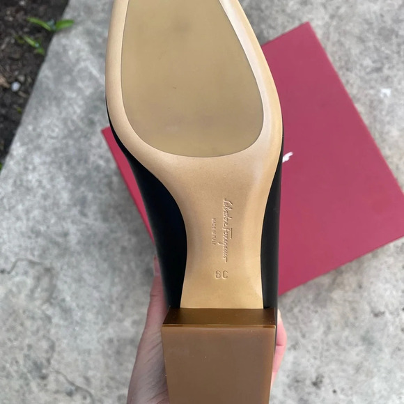 Salvatore Ferragamo Albiano Ankle Boots In Black, size 6C - Picture 14 of 16